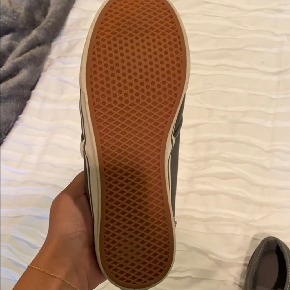Vans - Picture 3 of 6